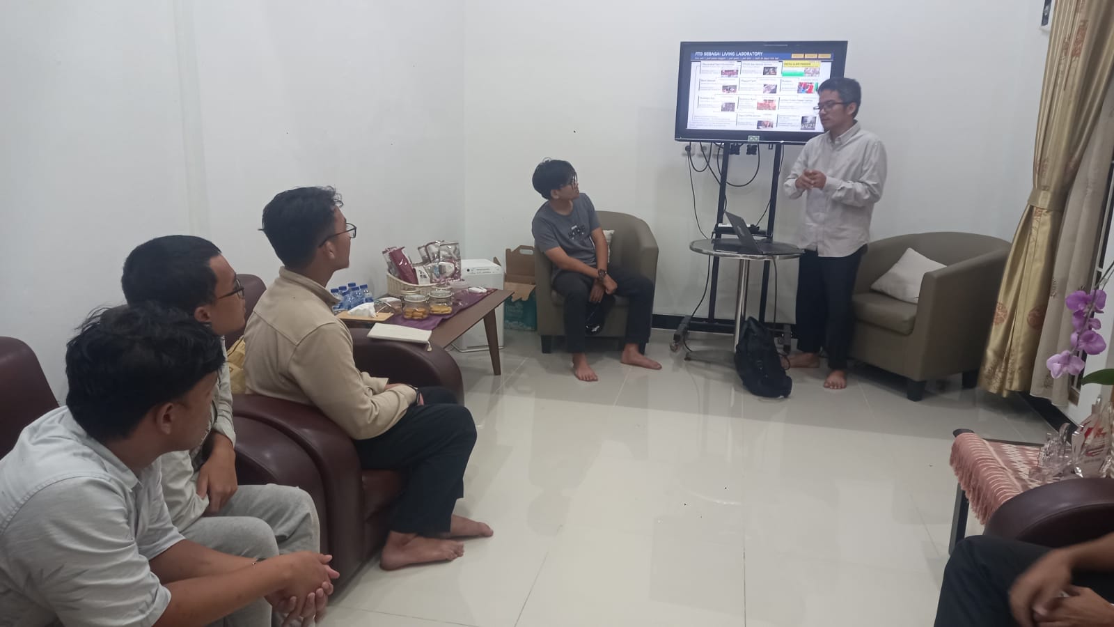 Diskusi study visit tentang living laboratory pencegah krisis planet