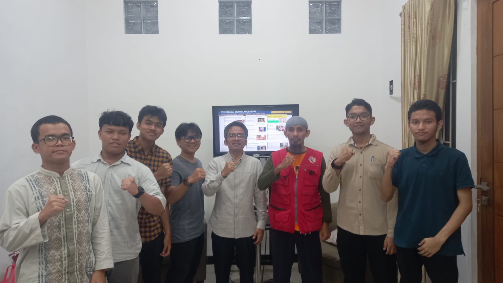 Lorong praktik lingkungan dan tanaman urban saat study visit
